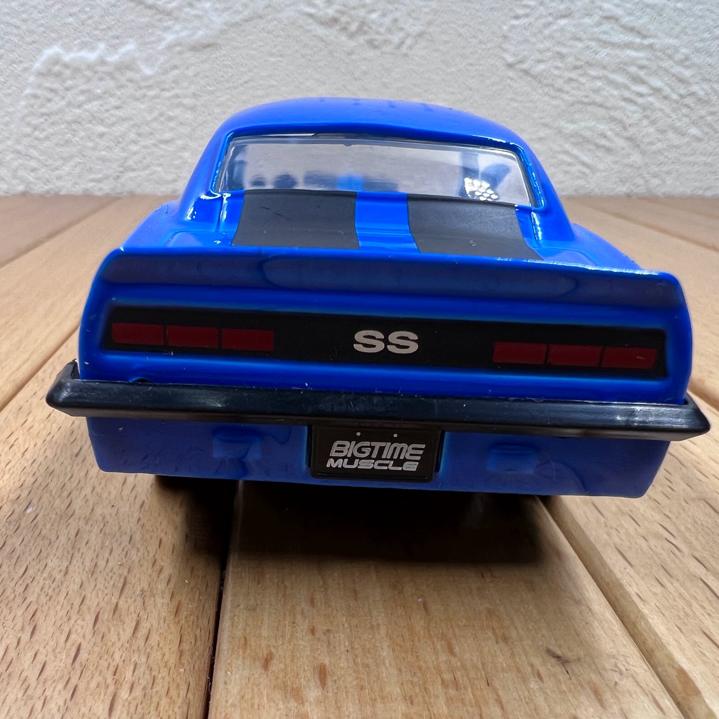 1/32 Scale 1969 Chevrolet Camaro SS Muscle Car Diecast Model