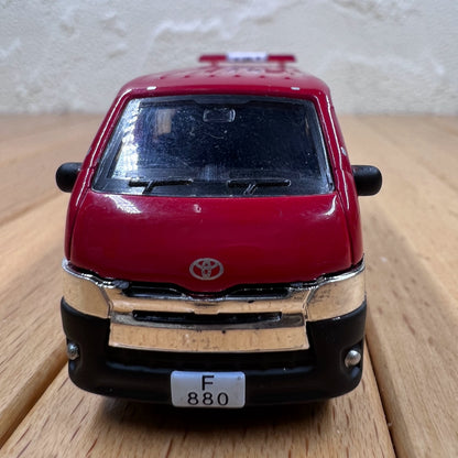 1/64 Scale Toyota HiAce Van Diecast Model Car