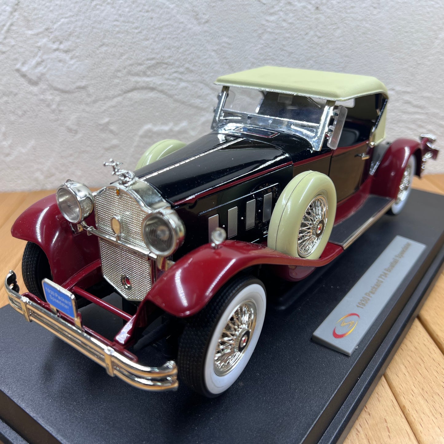 1/18 Scale 1930 Packard 734 Speedster Diecast Model Car