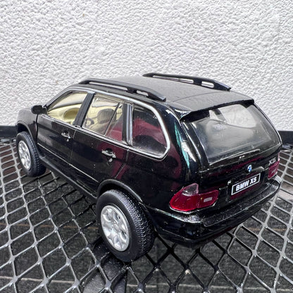 1/32 Scale BMW X5 SUV Diecast Model Car