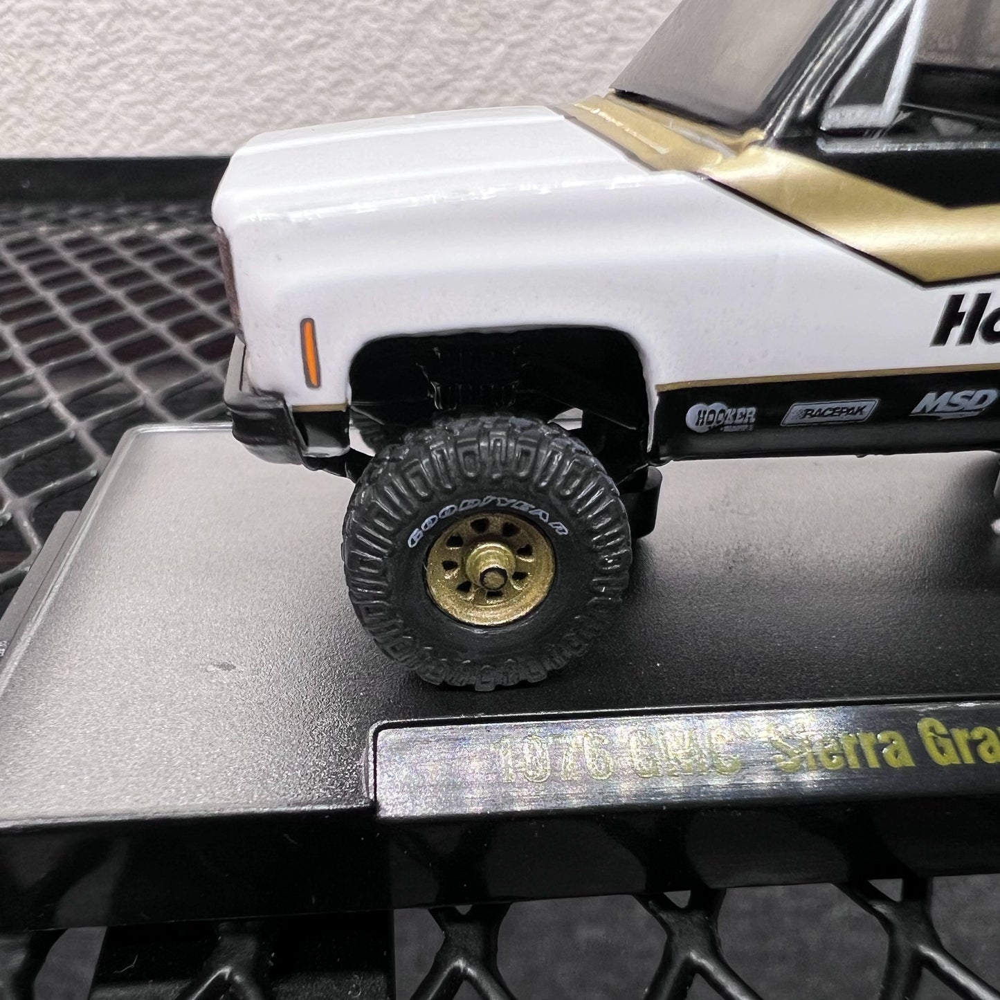 1/64 Scale 1976 GMC Sierra Diecast Model Truck