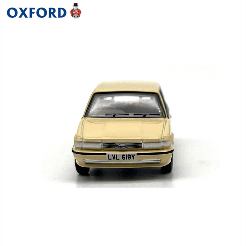 1/76 Scale Austin Maestro Beige Diecast Model Car