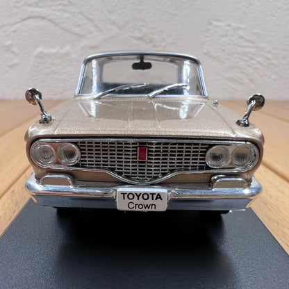 1/43 Scale 1962 Toyopet Crown Sedan Diecast Model Car