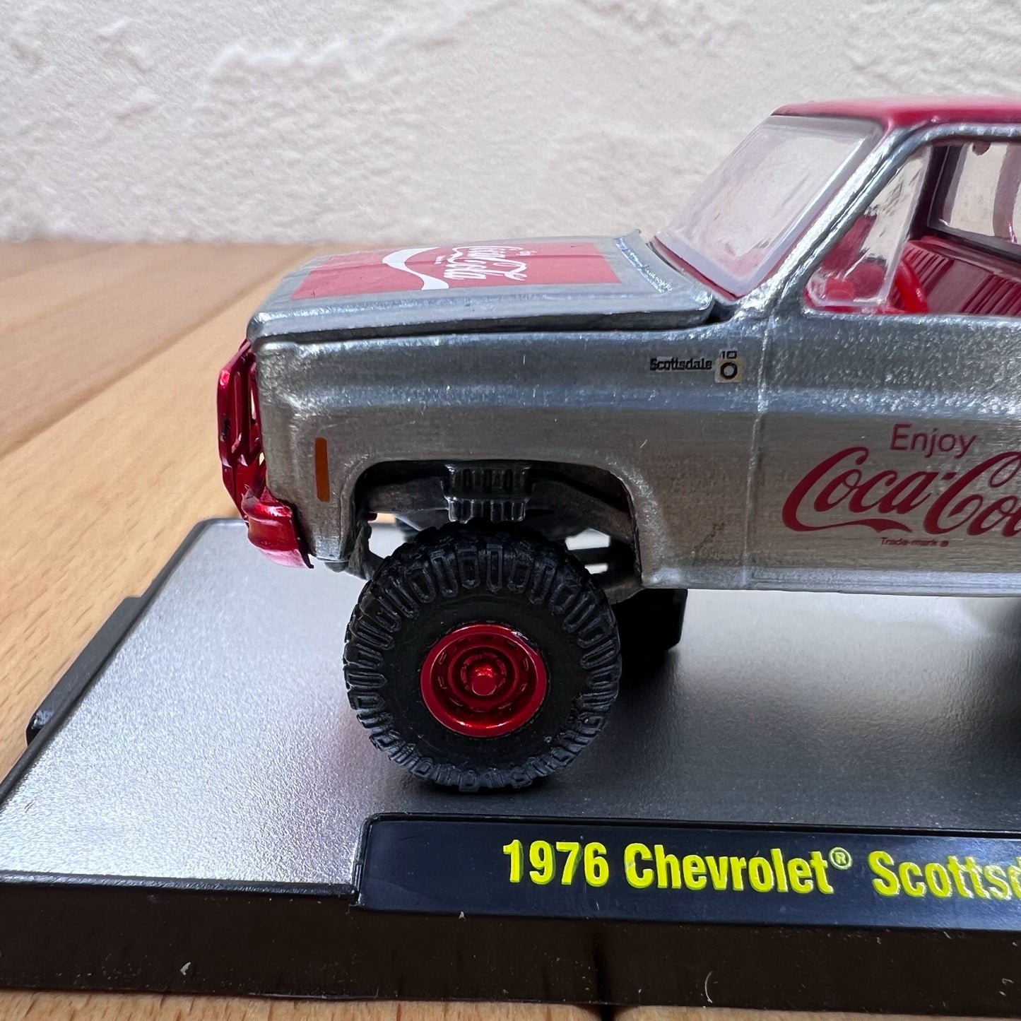 1/64 Scale 1976 Chevrolet Scottsdale Truck Diecast Model