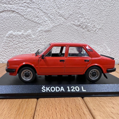 1/43 Scale Škoda 120L Diecast Model Car