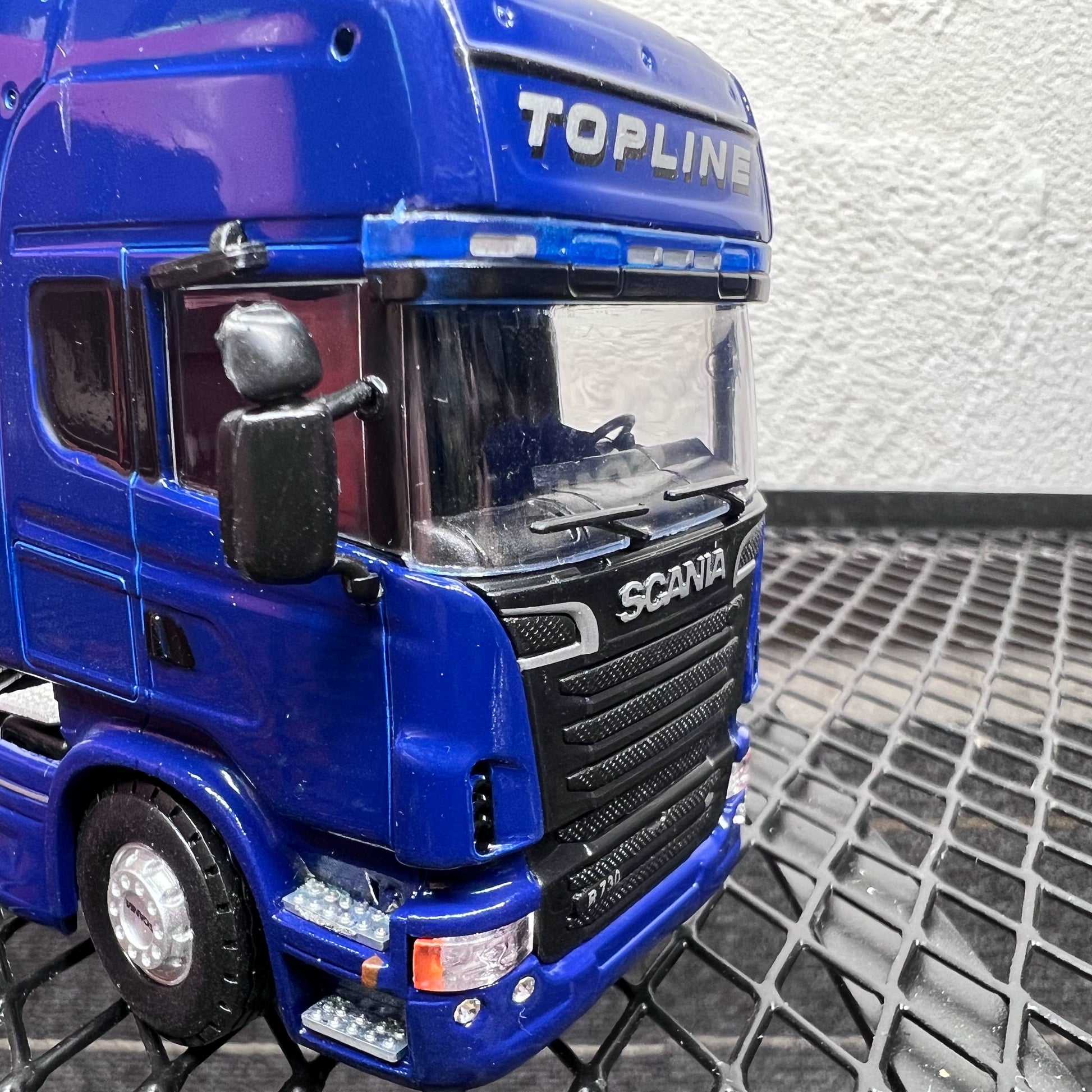 1/50 Scale Scania R 730 Prime Mover Diecast Model Truck