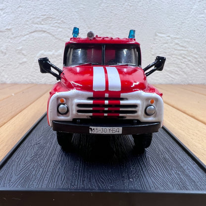 1/57 Scale 1969 ZIL-130 Fire Engine Diecast Model