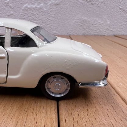 1/43 Scale 1968 Volkswagen Karmann Ghia Diecast Model Car