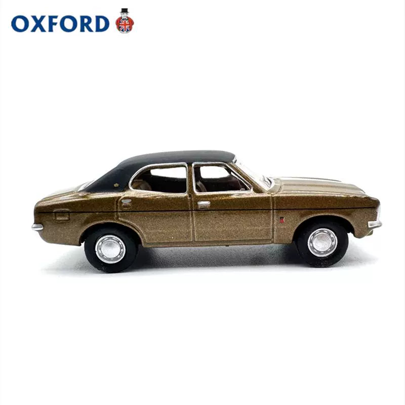 1/76 Scale Ford Cortina Mk3 Diecast Model Car