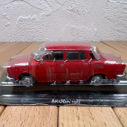 1/43 Scale 1975 Skoda 100 Diecast Model Car