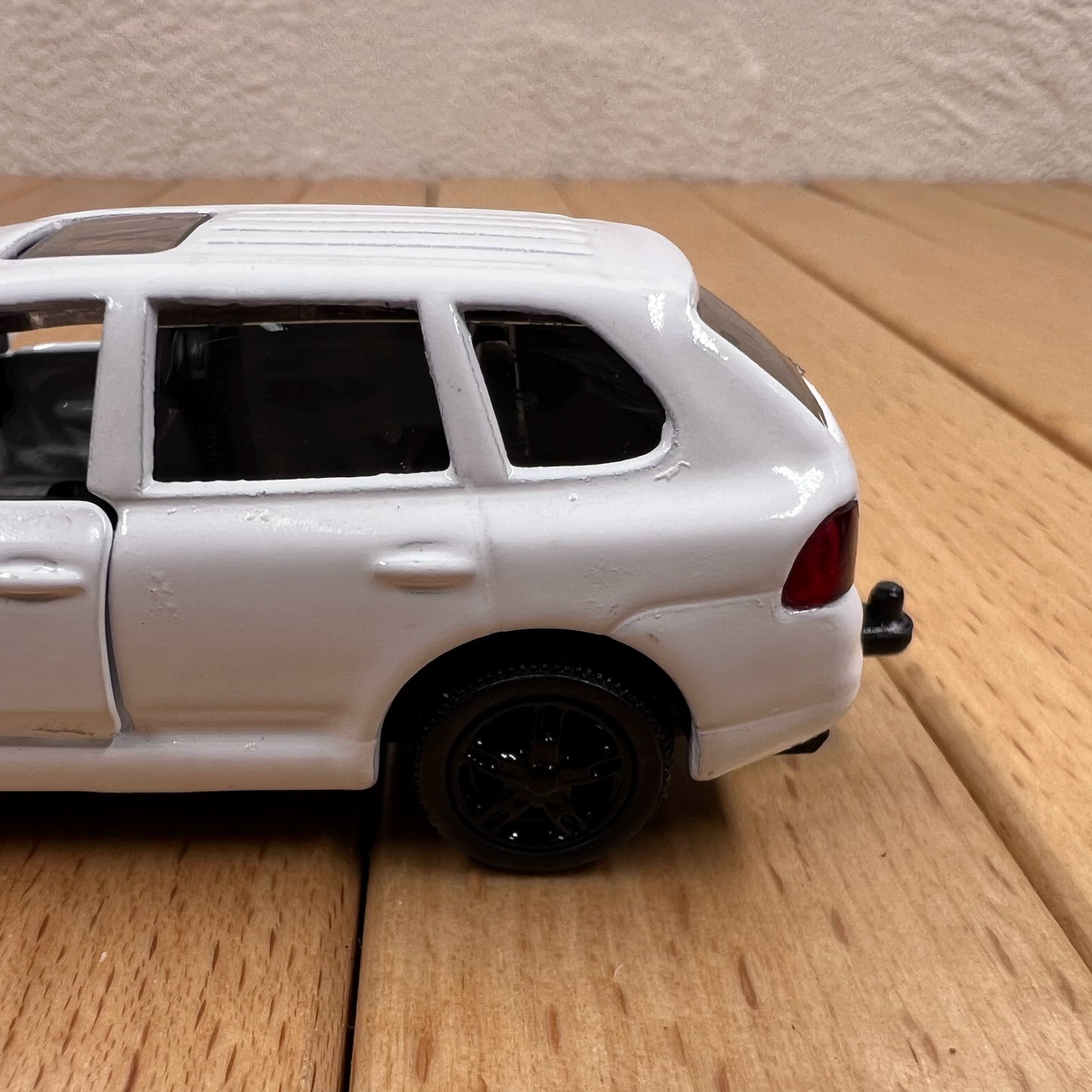 1/64 Scale Porsche Cayenne Turbo Diecast Model Car