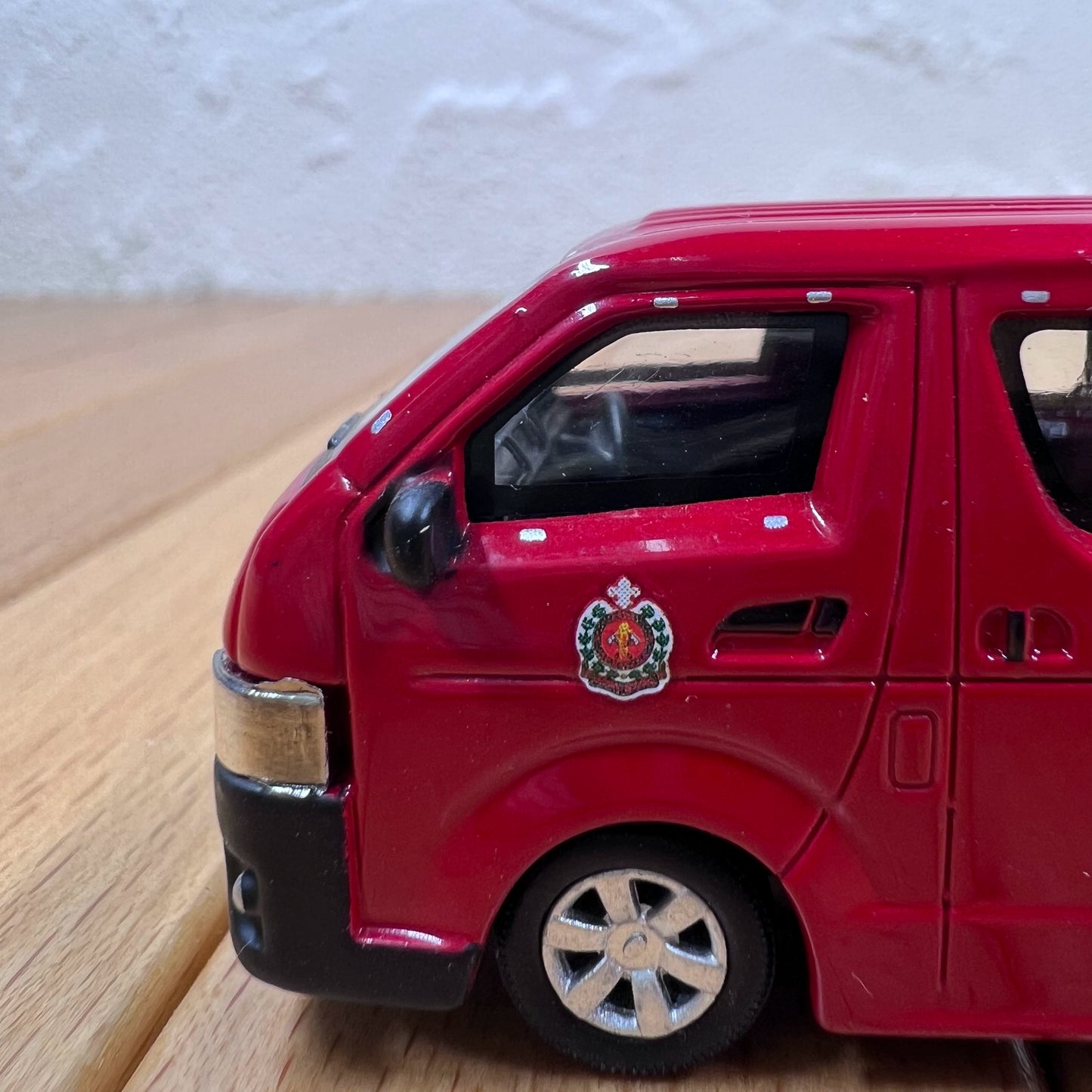 1/64 Scale Toyota HiAce Van Diecast Model Car