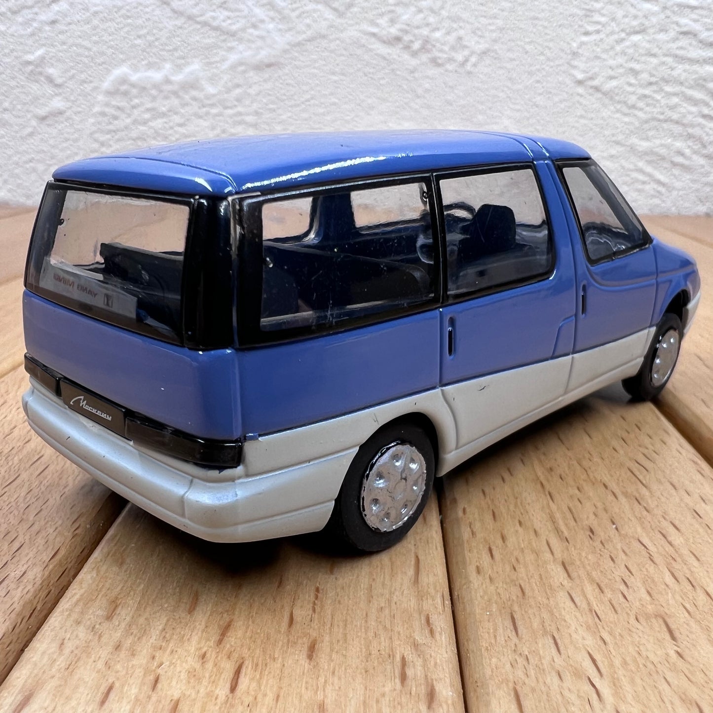 1/43 Scale Moskvitch 2139 Minivan Diecast Model Car