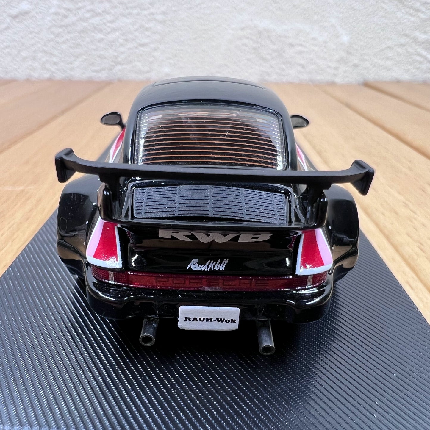 1/64 Scale RAUH-Welt BEGRIFF Porsche 930 Diecast Model Car