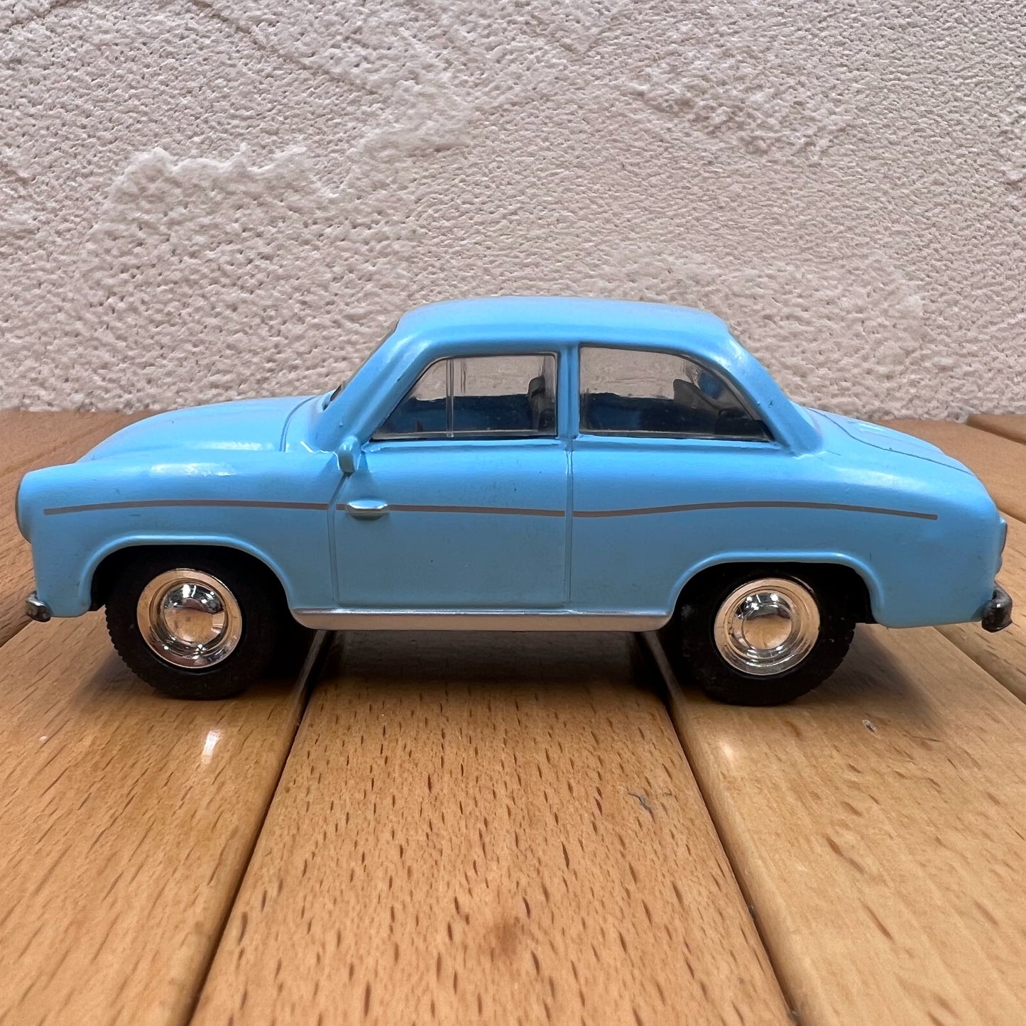 1/43 Scale 1966 FSO Syrena 104 Diecast Model Car