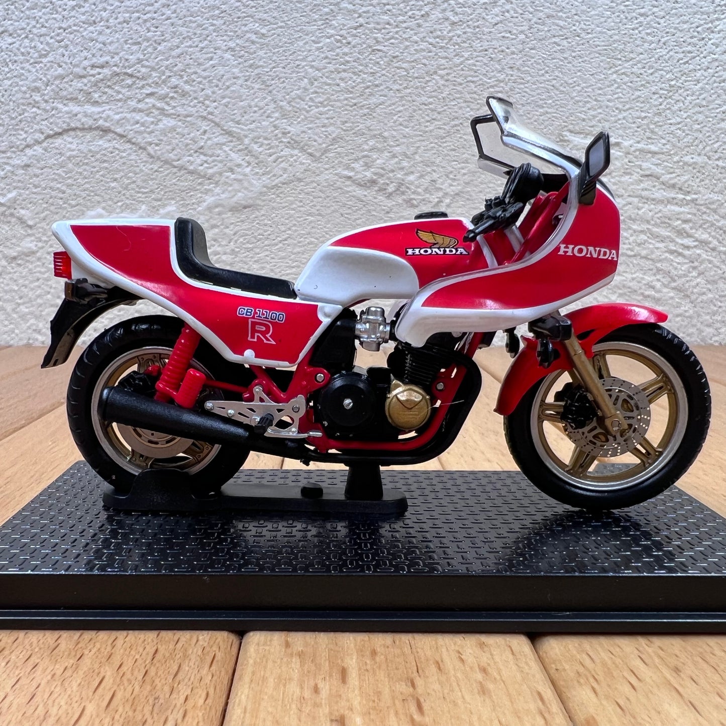 1/24 Scale 1981 Honda CB1100R Diecast Model Motorcycle