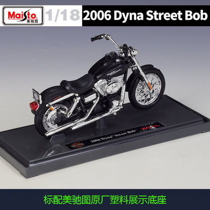 1/18 Scale 2006 Harley-Davidson Dyna FXDBI Street Bob Diecast Model Motorcycle