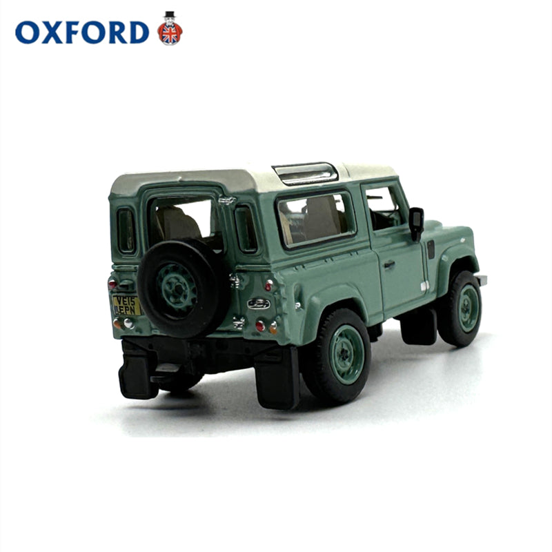 1/76 Scale Land Rover Defender 90 Diecast Model Car