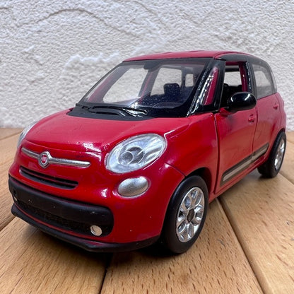 1/32 Scale 2013 Fiat 500L MPV Diecast Model Car