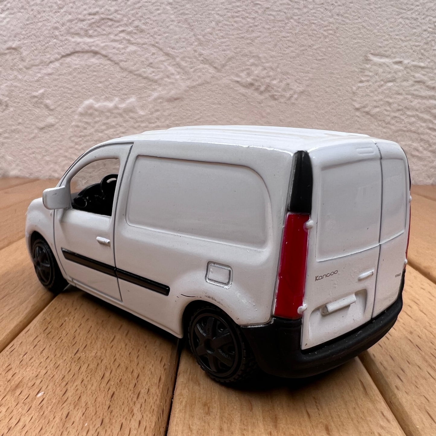1/43 Scale Renault Kangoo Light Commercial Vehicle Diecast Model Car