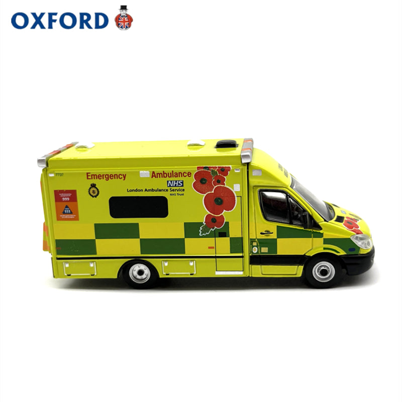 1/76 Scale Mercedes Ambulance London Ambulance Service Diecast Model