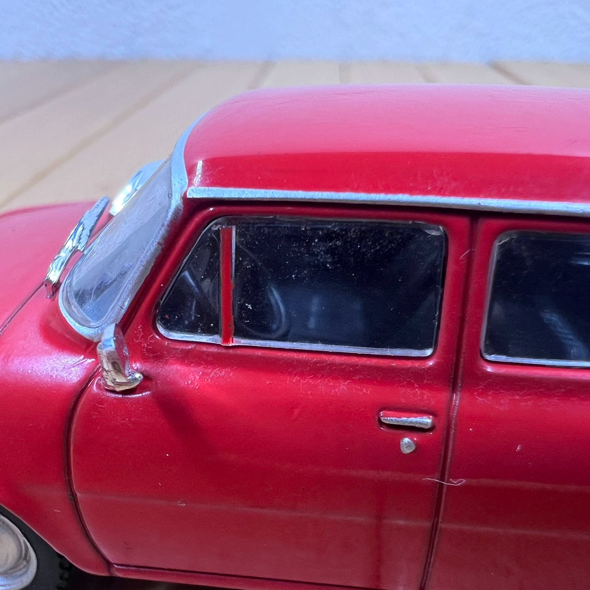 1/43 Scale 1975 Skoda 100 Diecast Model Car