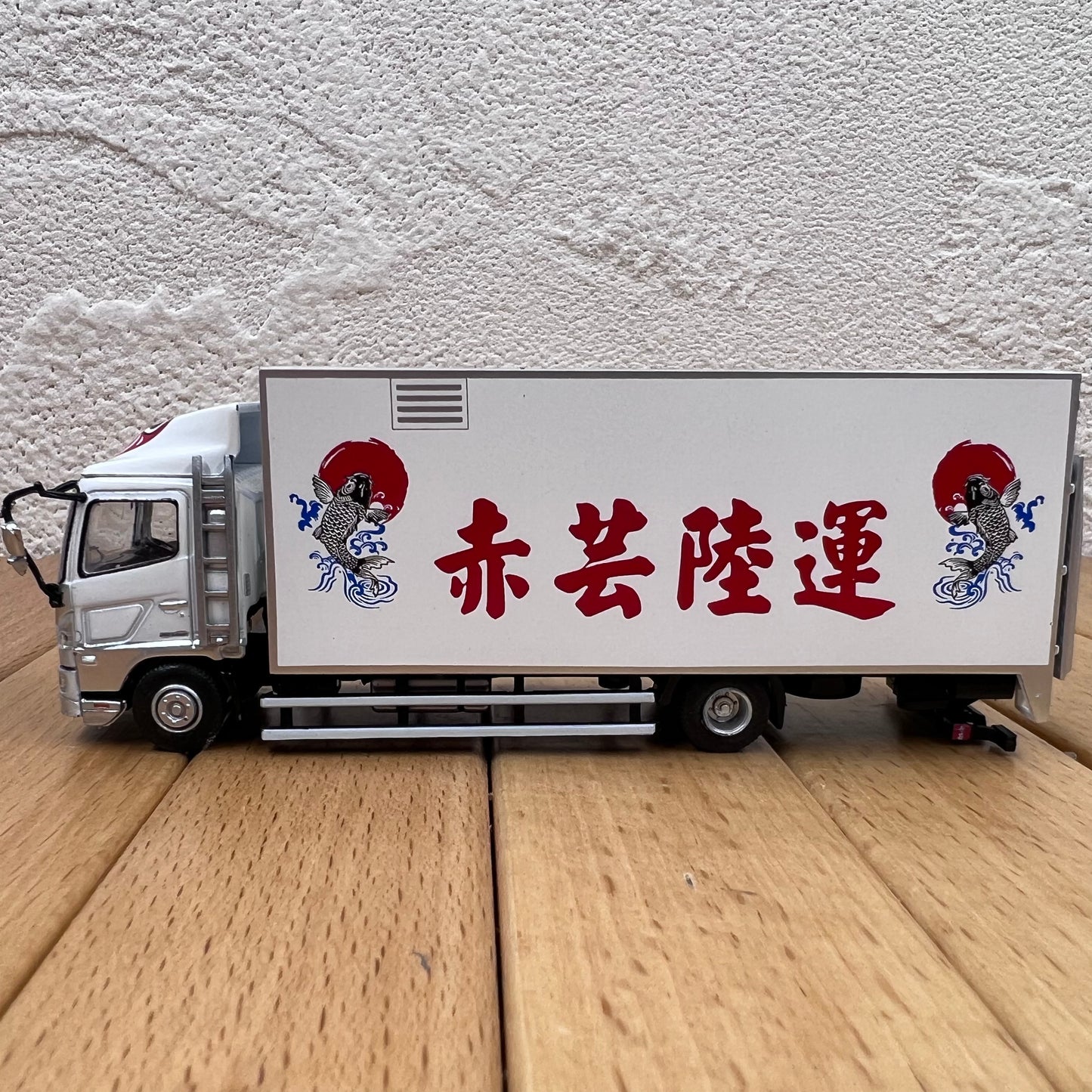 1/76 Scale Hino 500 Heavy Duty Commercial Truck Diecast Model