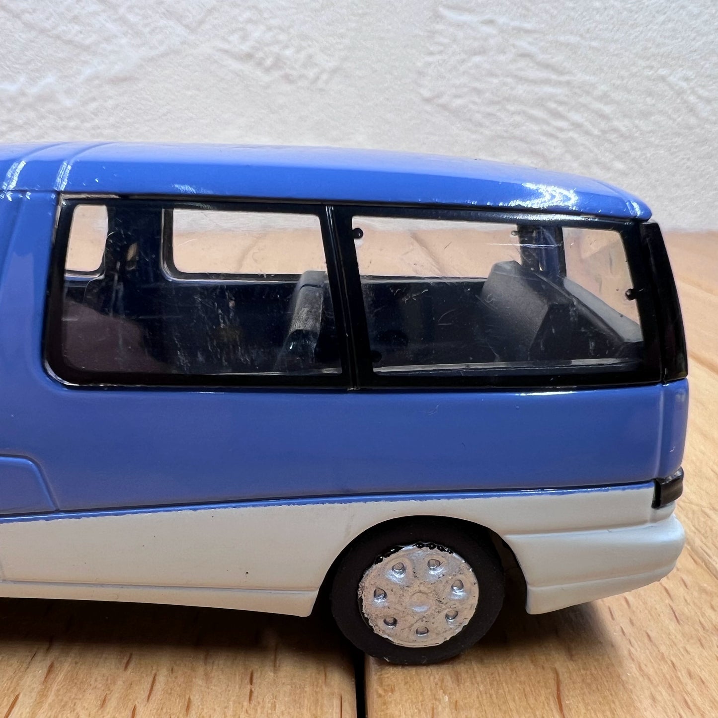 1/43 Scale Moskvitch 2139 Minivan Diecast Model Car