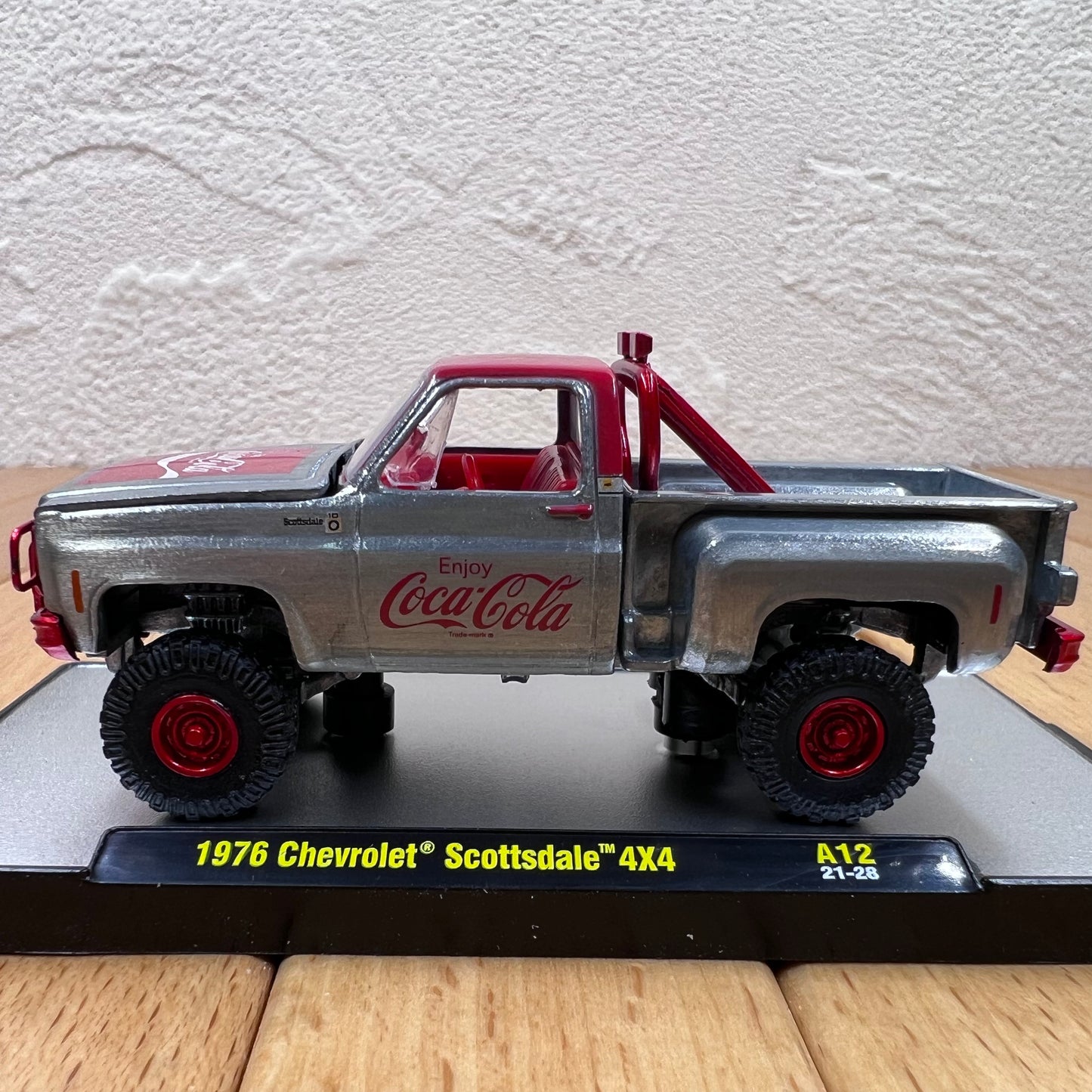 1/64 Scale 1976 Chevrolet Scottsdale Truck Diecast Model