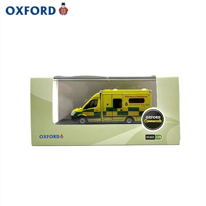 1/76 Scale Mercedes Ambulance London Diecast Model