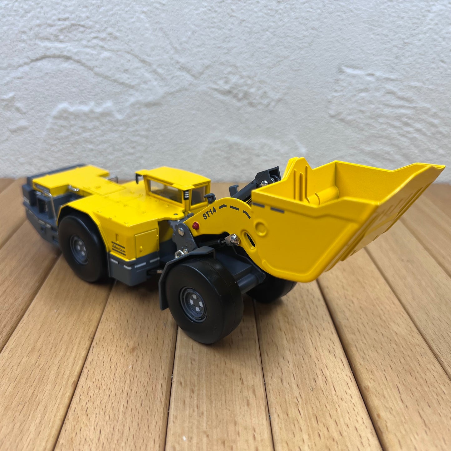 1/50 Scale Scooptram ST14 Underground Loader Diecast Model