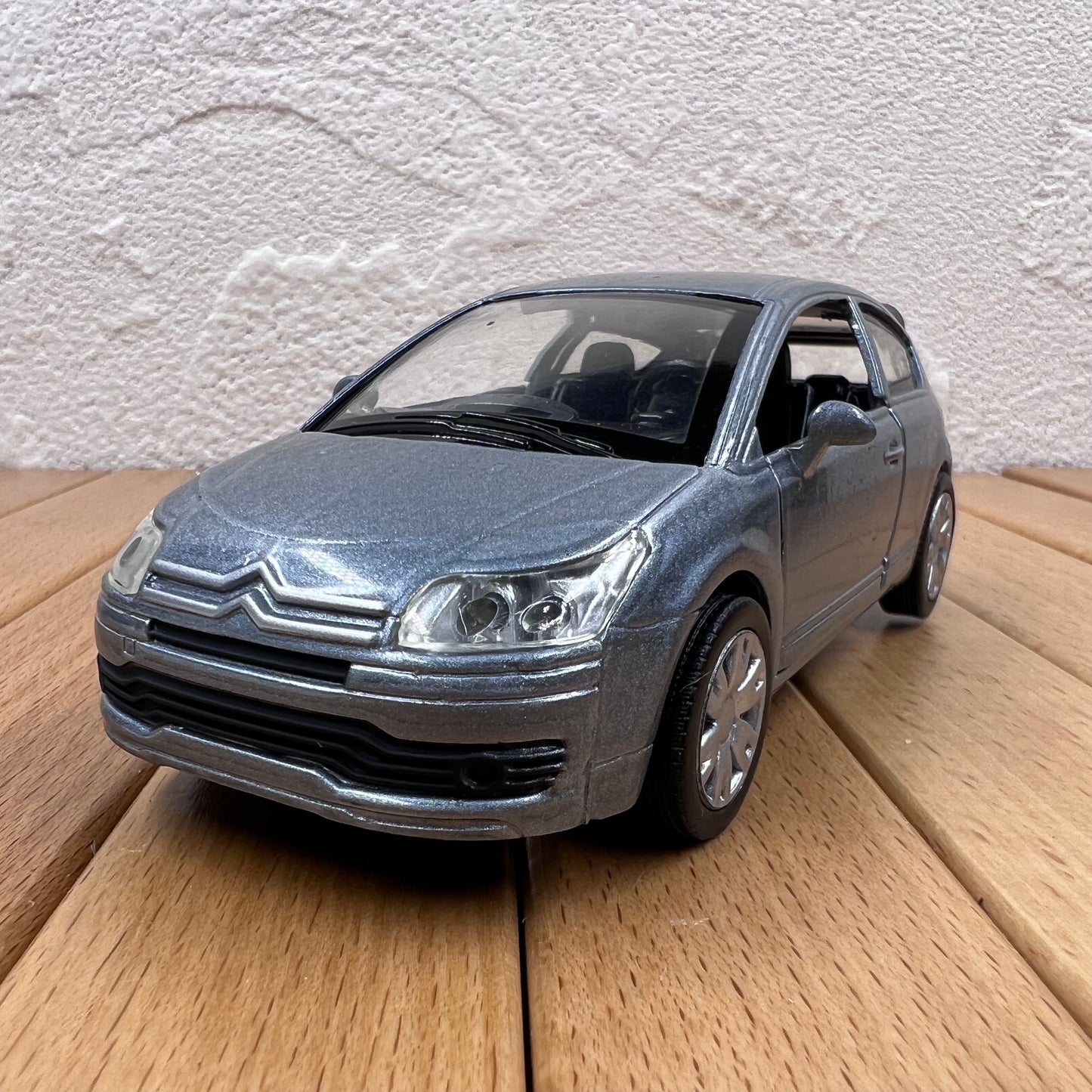 1/32 Scale Citroën C4 Diecast Model Car