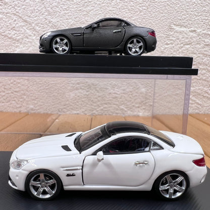 1/64 Scale Mercedes-Benz SLC-Class Diecast Model Car