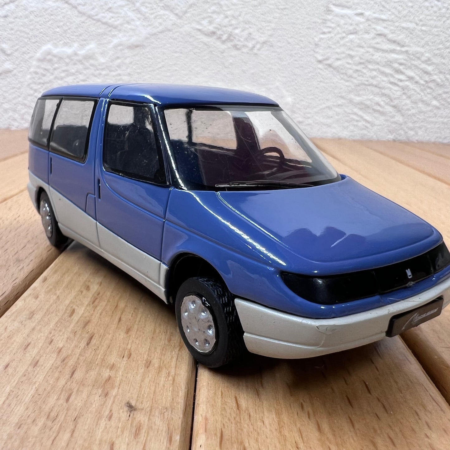 1/43 Scale Moskvitch 2139 Minivan Diecast Model Car