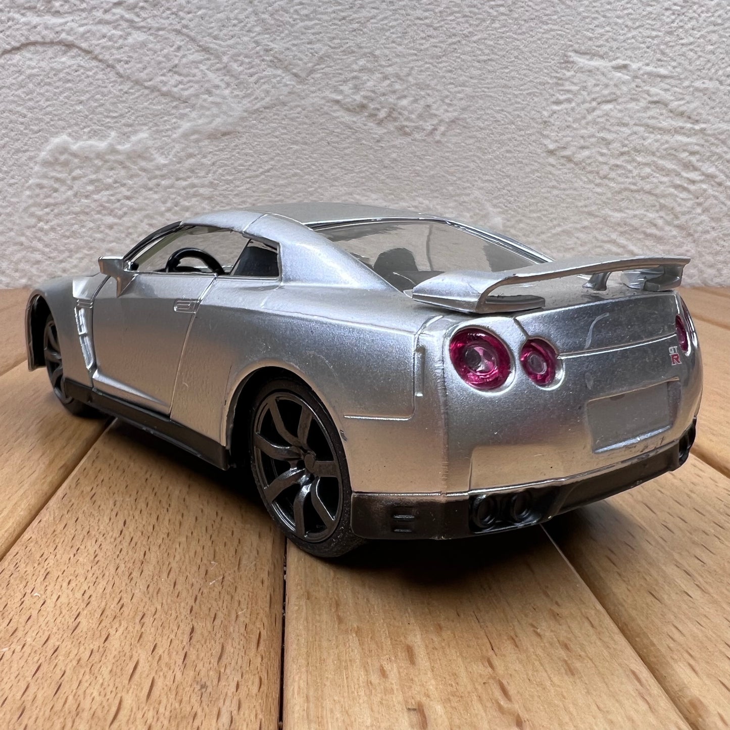 1/32 Scale 2009 Nissan GT-R Diecast Model Car