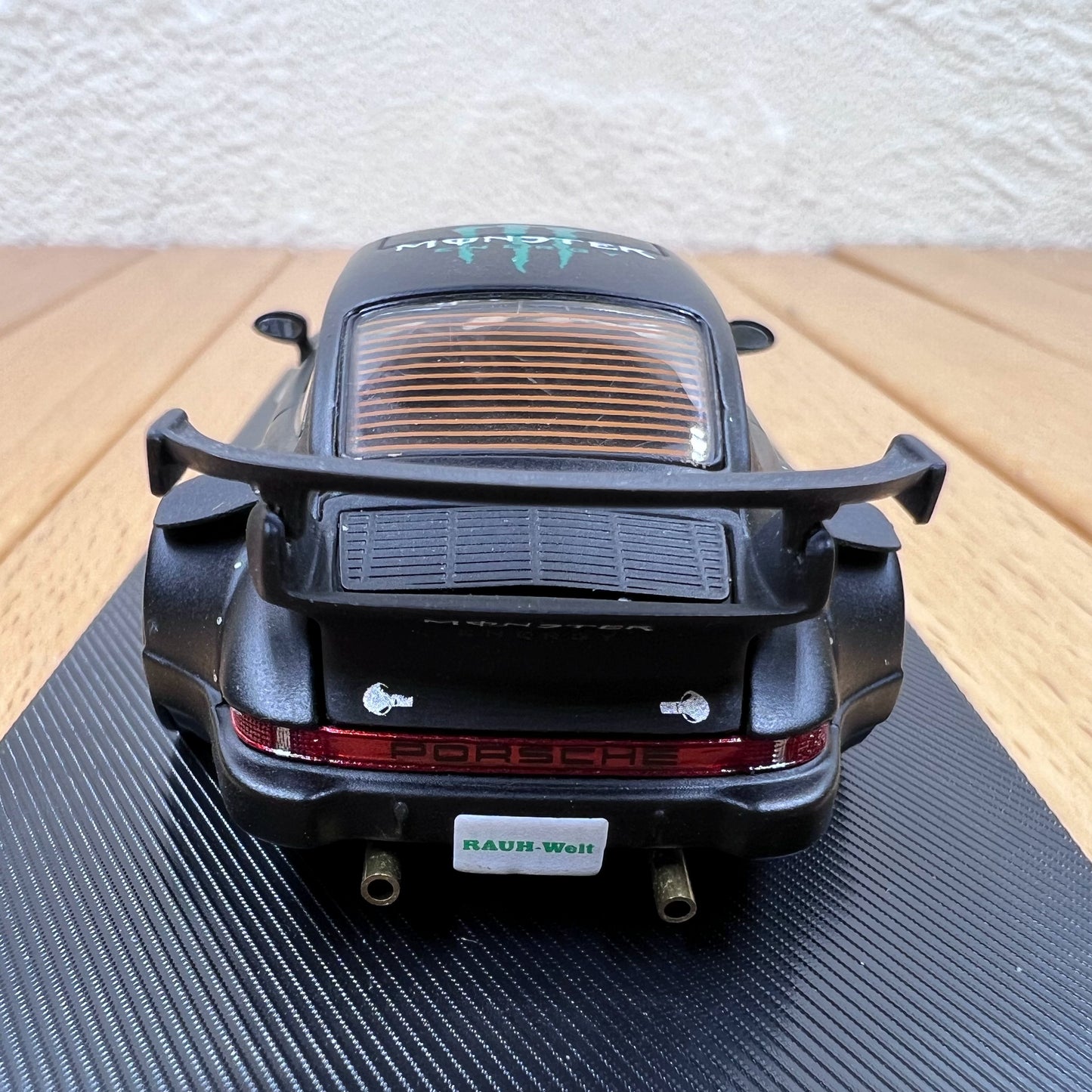 1/64 Scale RAUH-Welt BEGRIFF Porsche 930 Diecast Model Car