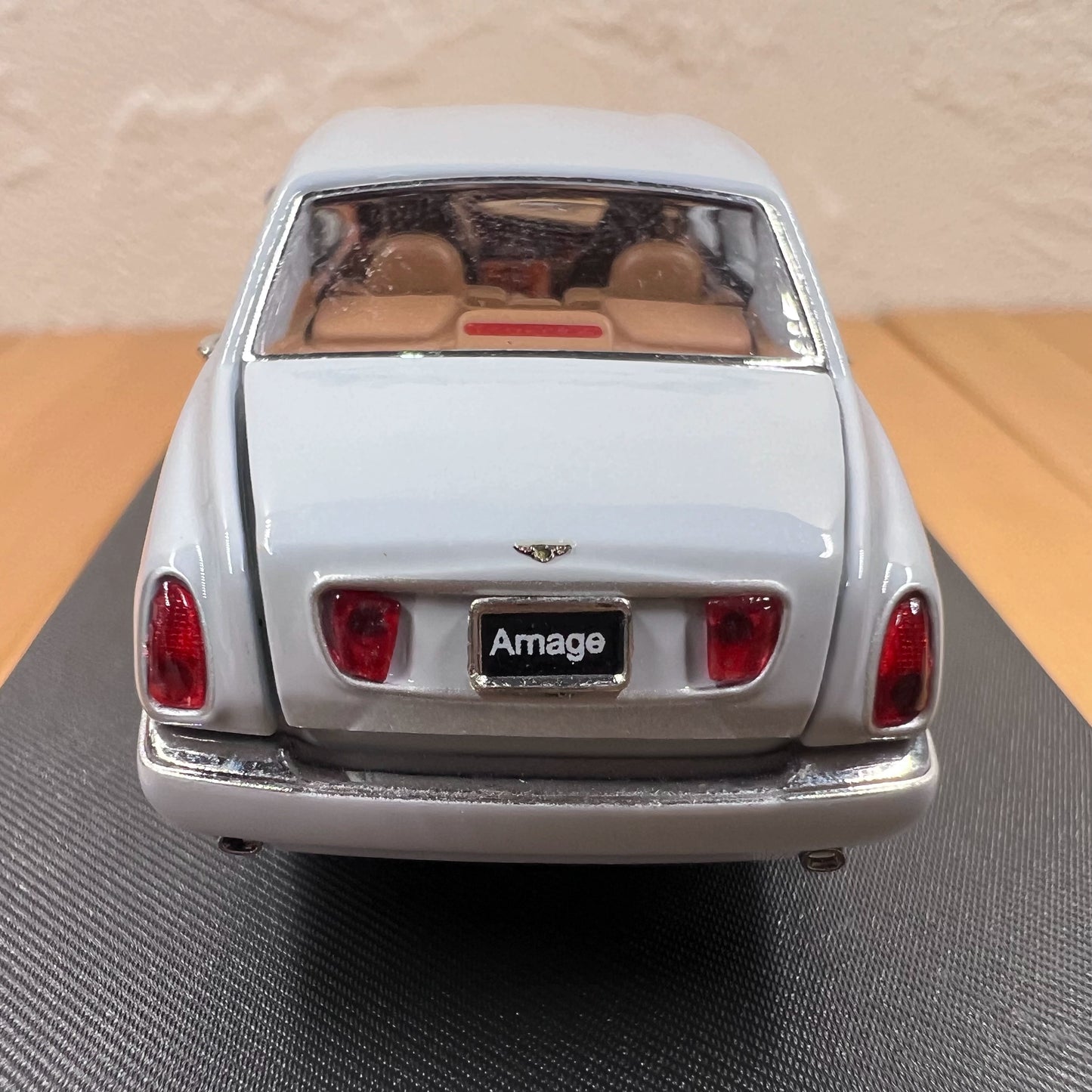 1/64 Scale 1988 Bentley Arnage Diecast Model Car