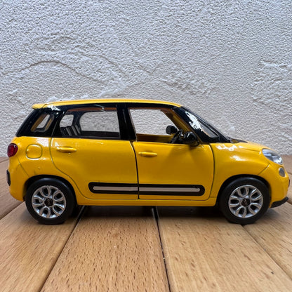 1/32 Scale 2013 Fiat 500L MPV Diecast Model Car