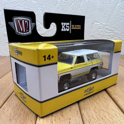 1/64 Scale 1974 Chevrolet K5 Blazer SUV Diecast Model Car