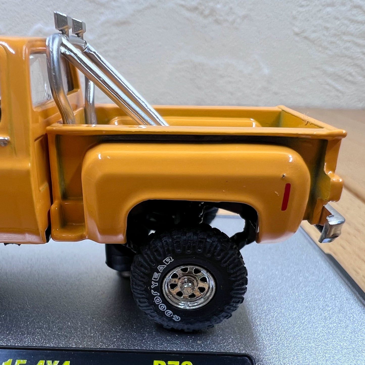 1/64 Scale 1976 GMC High Sierra 15 Pickup Truck Diecast Model