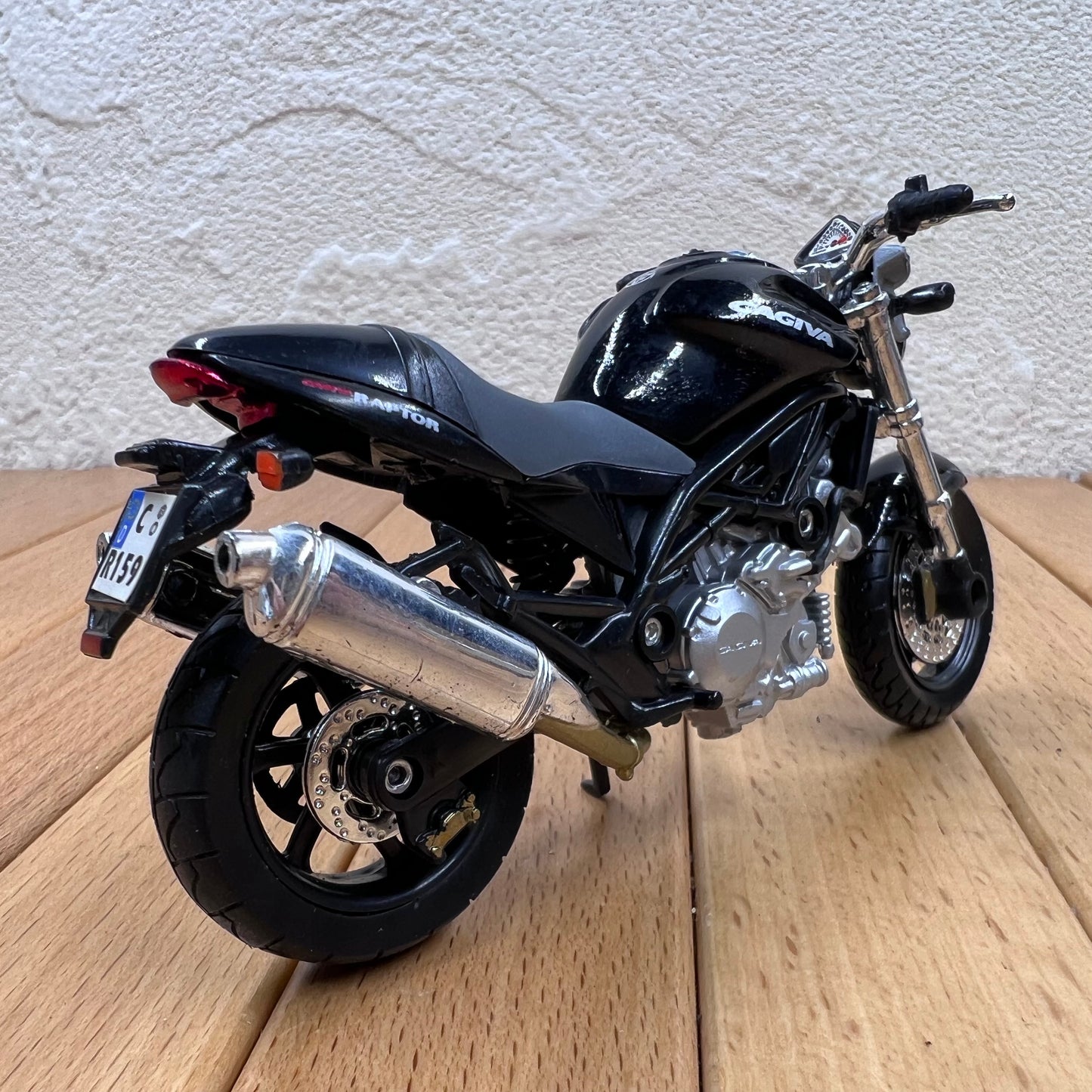 1/18 Scale 2004 Cagiva Raptor Diecast Model Motorcycle