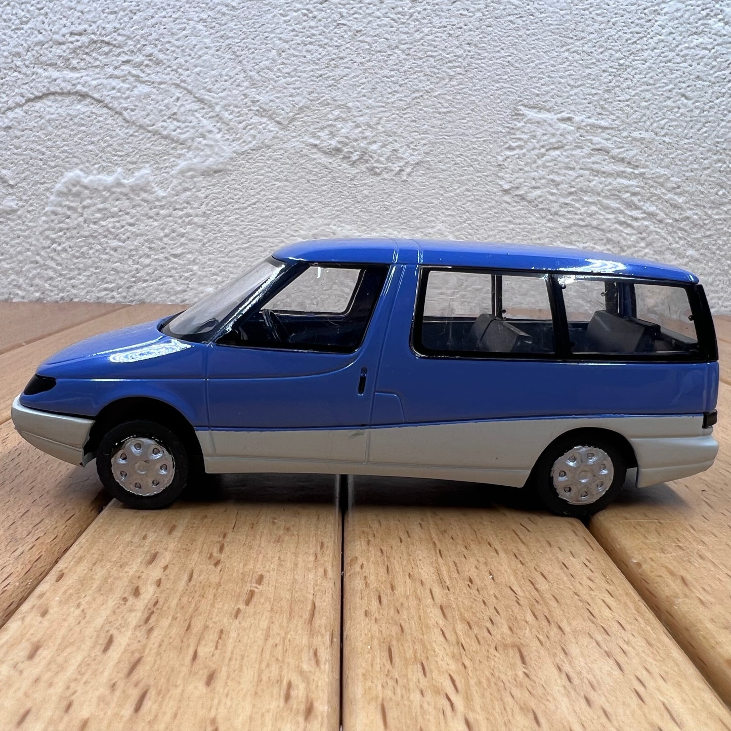 1/43 Scale Moskvitch 2139 Minivan Diecast Model Car