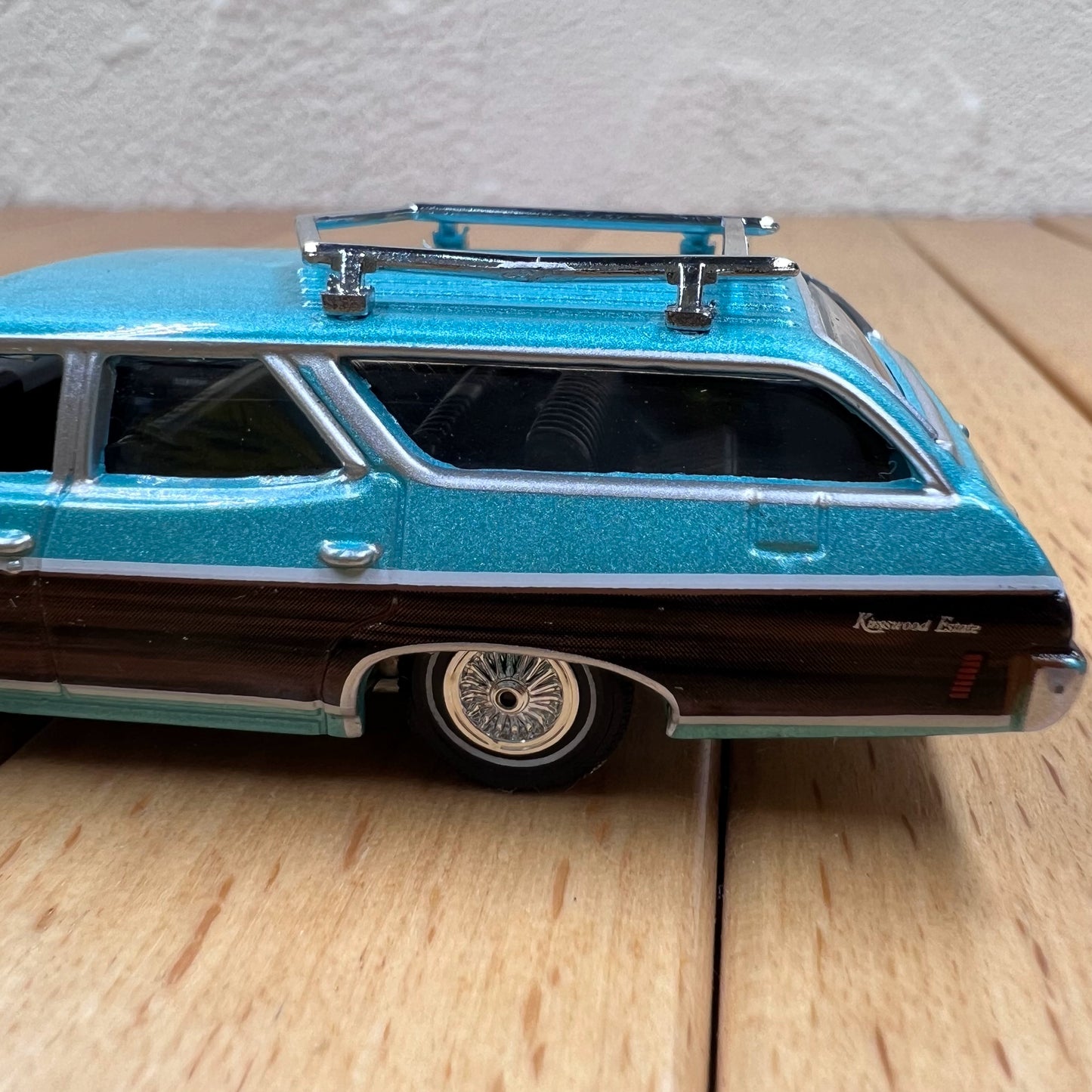 1/64 Scale 1964 Pontiac Grand Prix Station Wagon Diecast Model Car