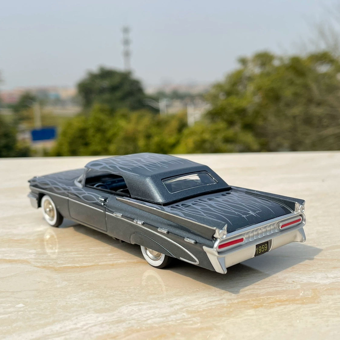 1/43 Scale Pontiac Bonneville Convertible Coupe Diecast Model Car