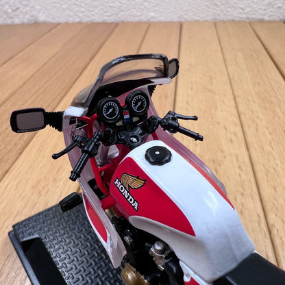 1/24 Scale 1981 Honda CB1100R Diecast Model Motorcycle