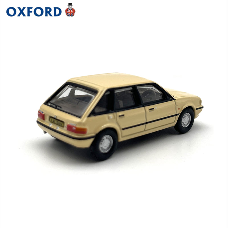 1/76 Scale Austin Maestro Beige Diecast Model Car