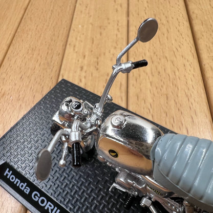 1/24 Scale 1999 Honda Gorilla Motorcycle Diecast Model