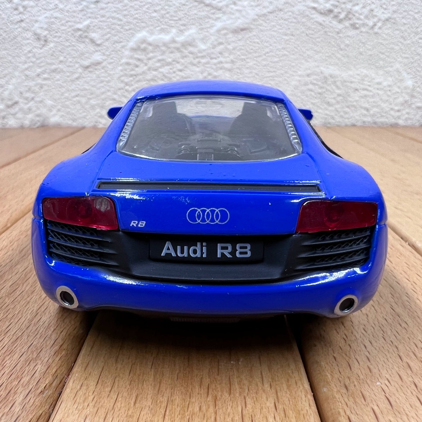 1/38 Scale Audi R8 V10 Sports Car Diecast Model