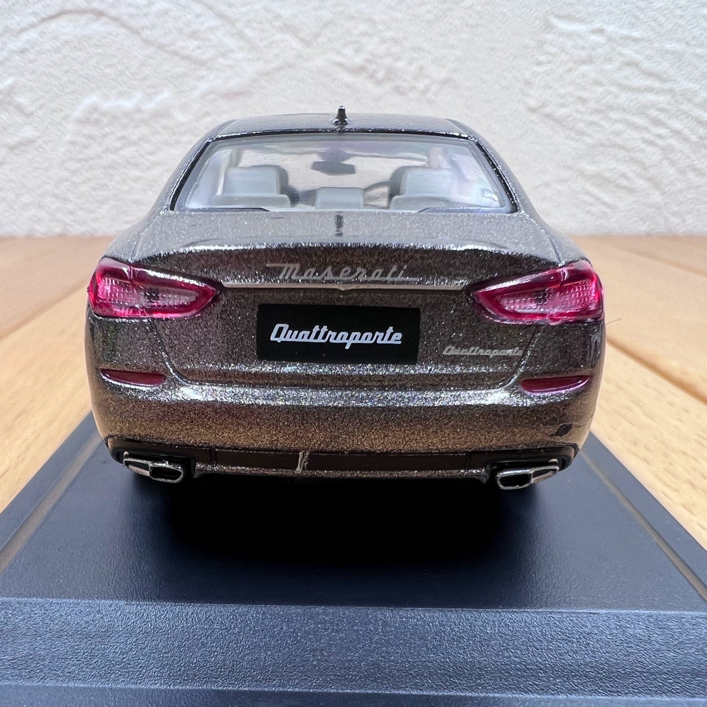 1/43 Scale Maserati Quattroporte Luxury Sports Sedan Diecast Model Car