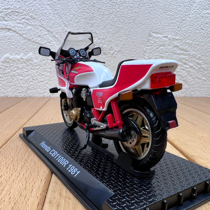 1/24 Scale 1981 Honda CB1100R Diecast Model Motorcycle